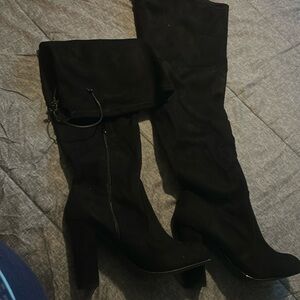 8w thigh boots worn for an hour